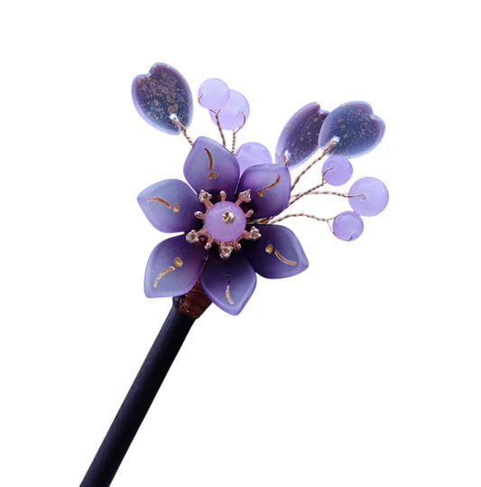 The Lavender Dream Weaver: A Luxuriant Wooden Hairpin Adorned with Delicate Purple Blossoms