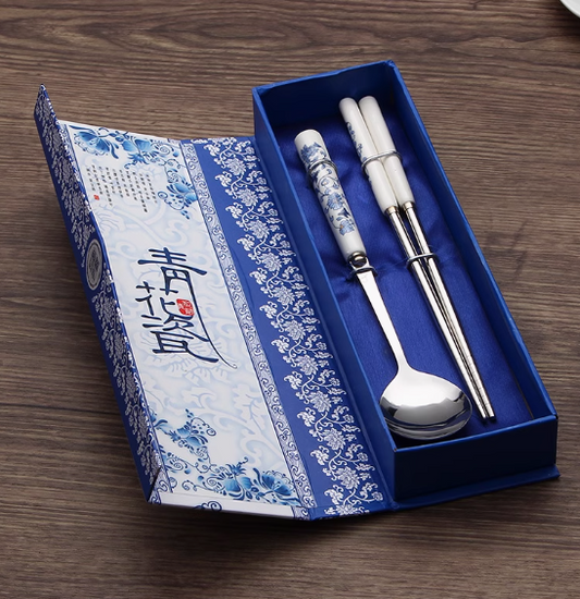 Special Chinese-style gift - Blue and White Porcelain Tableware Set with Spoon and Chopsticks