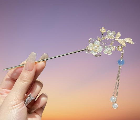 Moonlit Bloom and Leaf Tassel: Floral and Foliage Hairpin / Hair stick