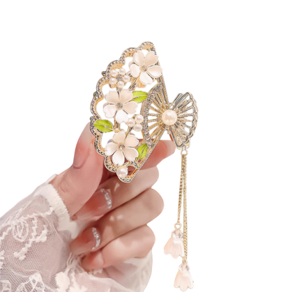 Secret Garden Fan: Lily of the Valley's Promise Hair Clamp