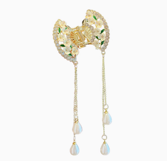 Moonlight Blossom Tassel Hair Clamp: A Whimsical Chinese-Inspired Hair Accessory